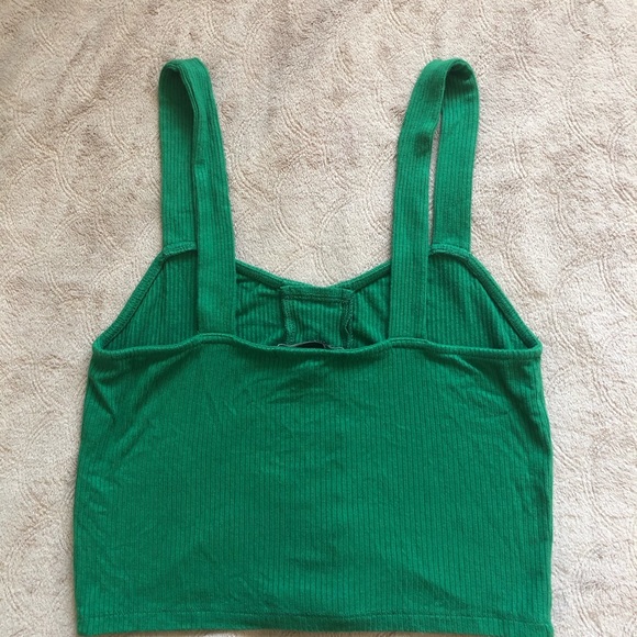 Green Top - Picture 3 of 3